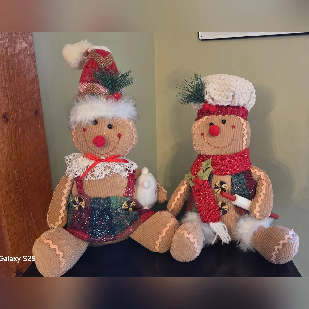Lot of 2 Gingerbread Man & Woman Baker Chefs Shelf Sitter Christmas Plush NWT
